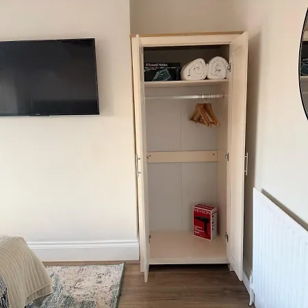 3 Bed House Near Nec, Hs2 For Long - Contractors, Families, Work Groups *